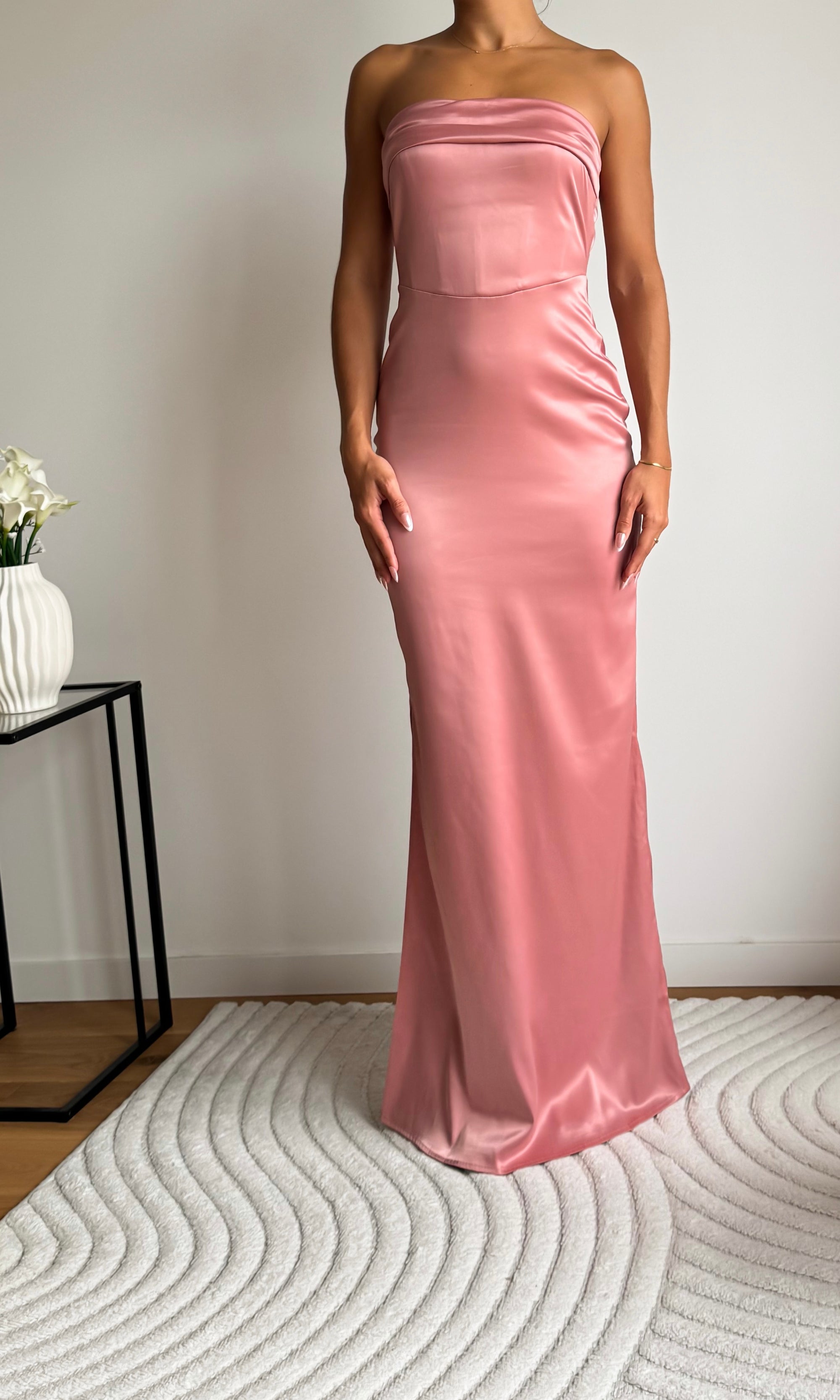 Photo robe en satin bustier MIRA de face couleur vieux rose
