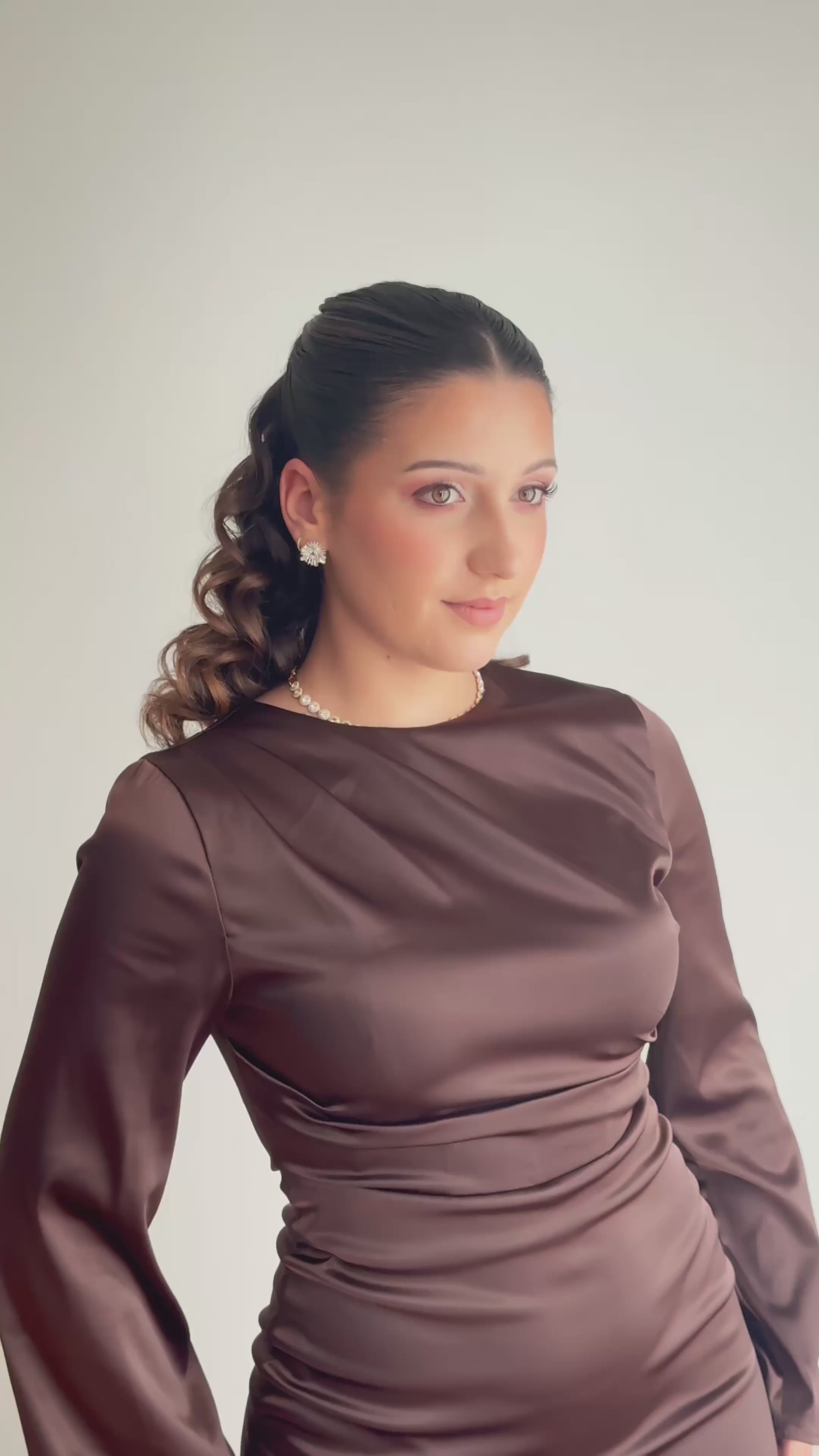 NAIA - Robe manche longue en satin